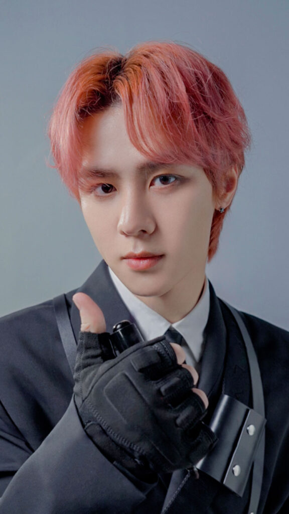 Senior Agent (Selfie) KUN